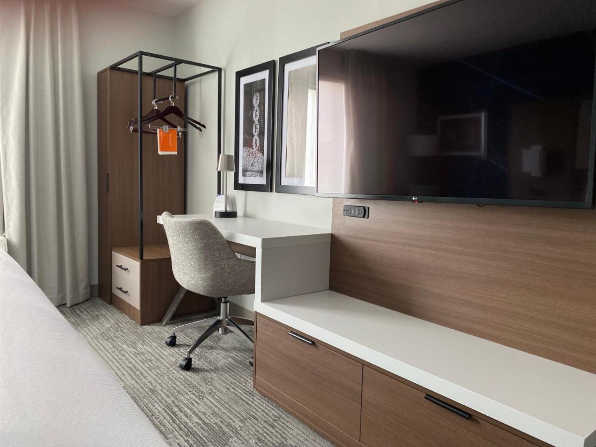 Comfort & - Nashville Metro Hotel 2*