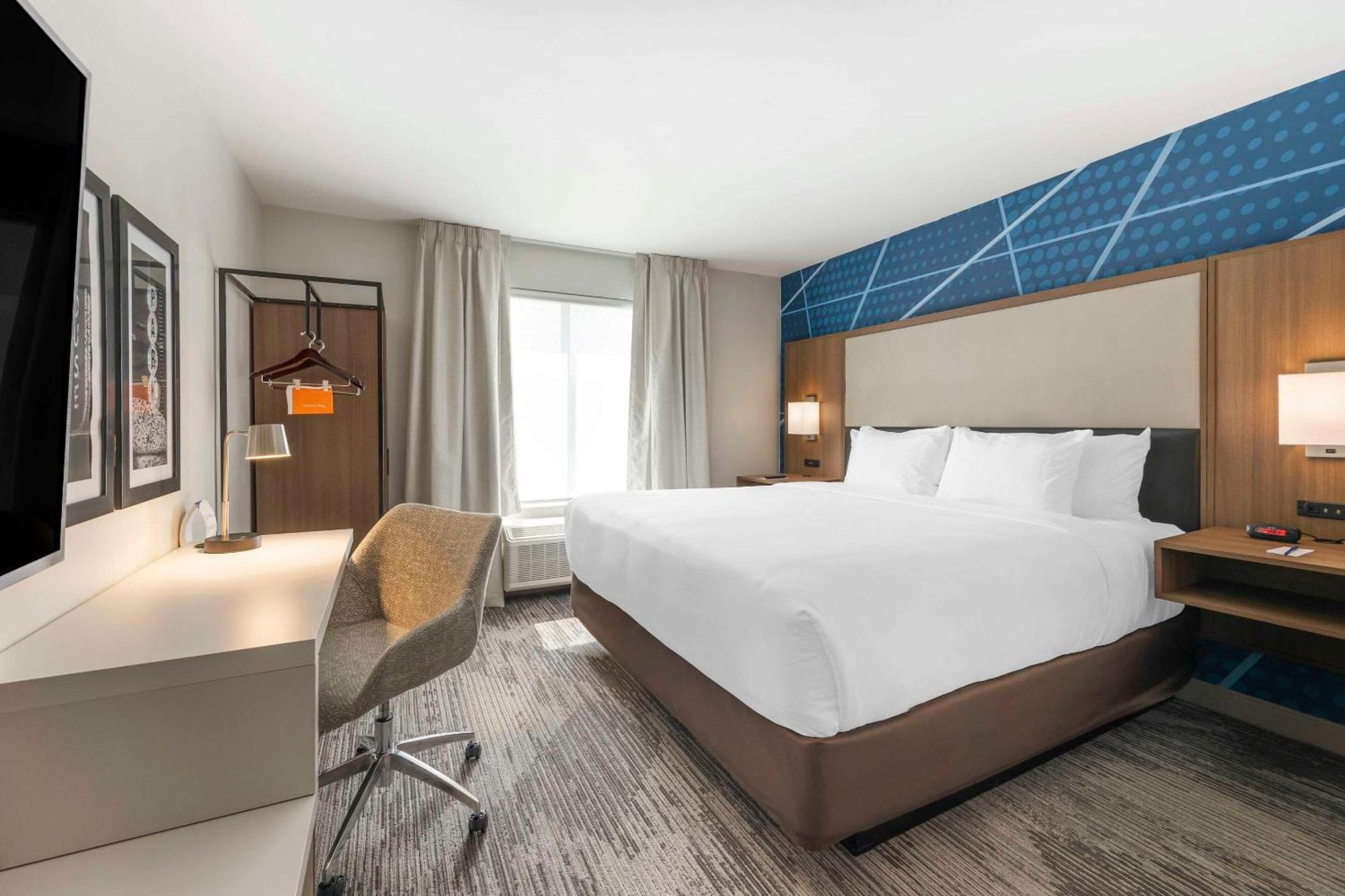 Hotel Comfort & - Nashville Metro 2*